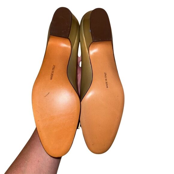 Vintage Salvatore Ferragamo Gold‎ Leather sz 8 Narrow Vara Bow Kitten Heel Pumps - Picture 4 of 8